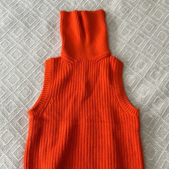 Michael Kors Sweater Turtle Neck - Picture 4 of 6